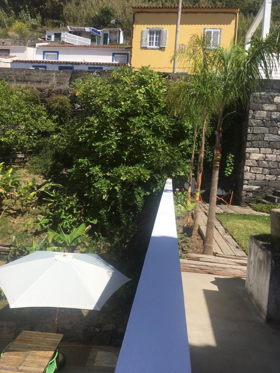 Baia Das Caldeirinhas Horta  Bagian luar foto
